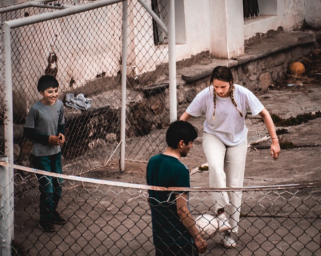 被公牛绝杀一天后!老詹再次道歉,又被名记调侃,战灰熊迎救赎.